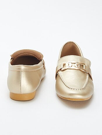 Mocasines dorados