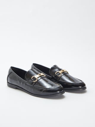 Mocasines planos de charol