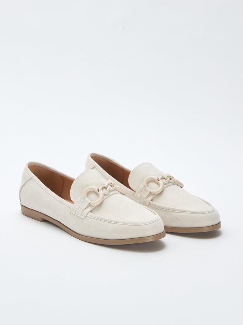 Mocasines tipo ante con joya decorativa en la parte superior Beige - Kiabi
