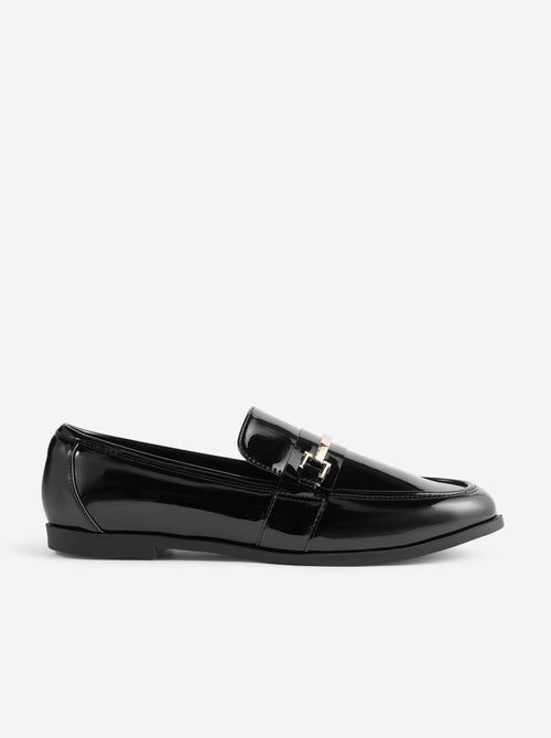 Mocassines acharoladas con joyas doradas de fantasía - Kiabi