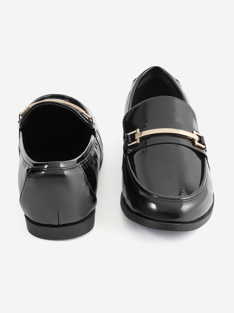 Mocassines acharoladas con joyas doradas de fantasía Negro - Kiabi
