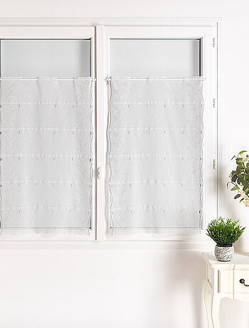 Modular de estameña blanca bordada