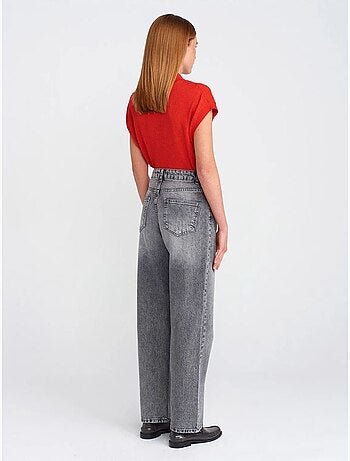 Mom jeans de tiro alto y pernera recta dilvin