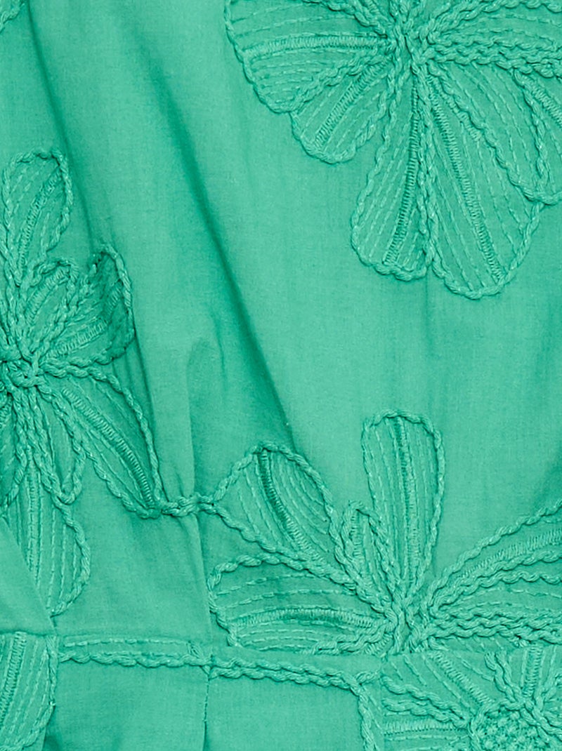 Mono corto con grandes flores bordadas Verde - Kiabi