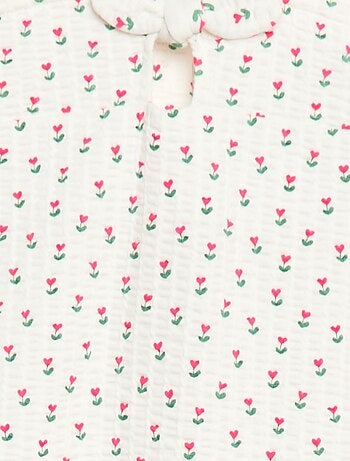 Mono corto en tejido gofrado con estampado