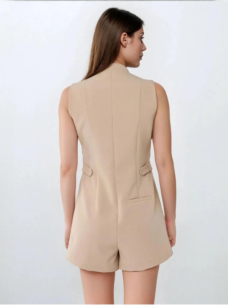Mono de cuello redondo y pierna corta con detalle de botones Beige - Kiabi
