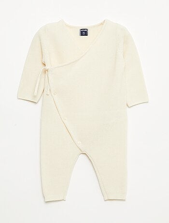 Mono de punto con abertura cruzada