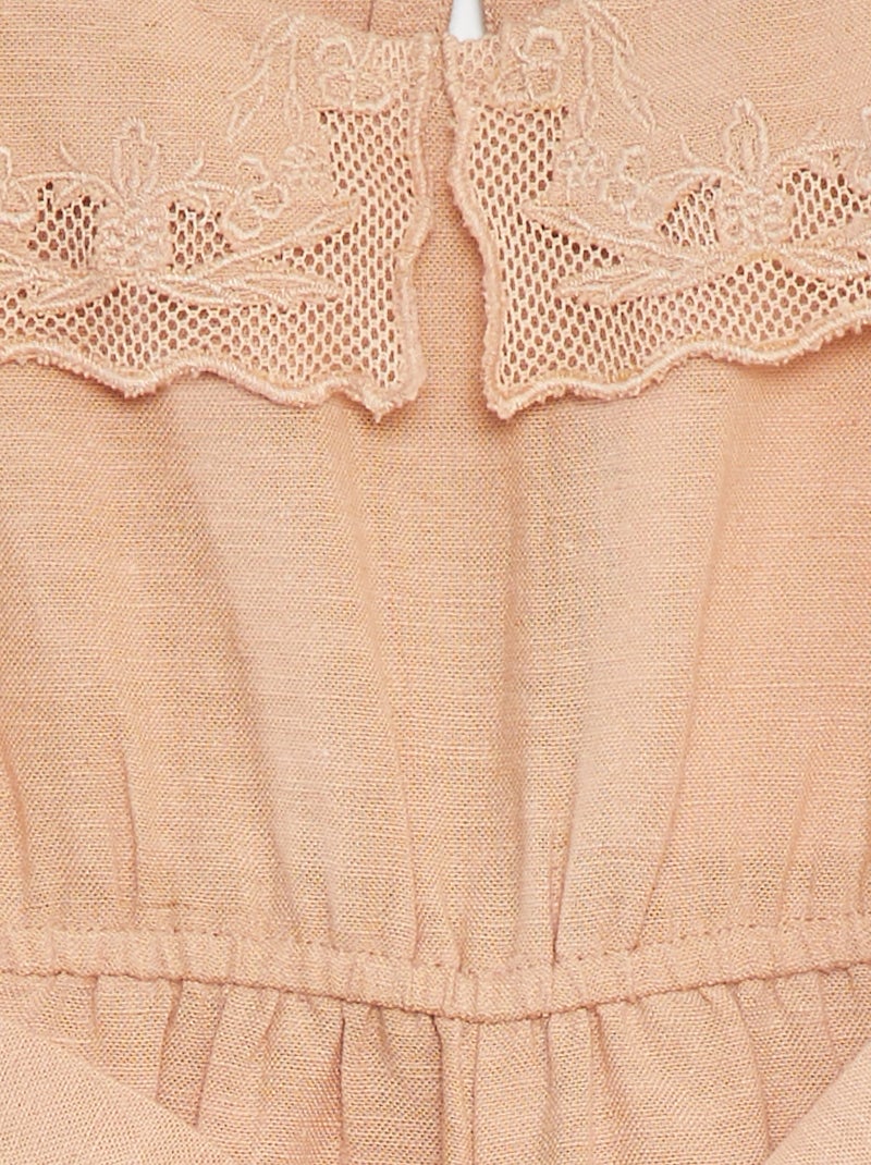 Mono largo con cuello de fantasía y cinturón ROSA - Kiabi