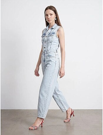 Mono peto de denim de algodón de pernera recta dilvin