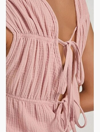 Mono texturizado de pierna corta con cuello redondo hiccup