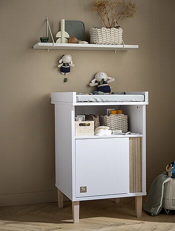 Mueble cambiador con detalle de imitación de madera texturizada y patas de - SAUTHON