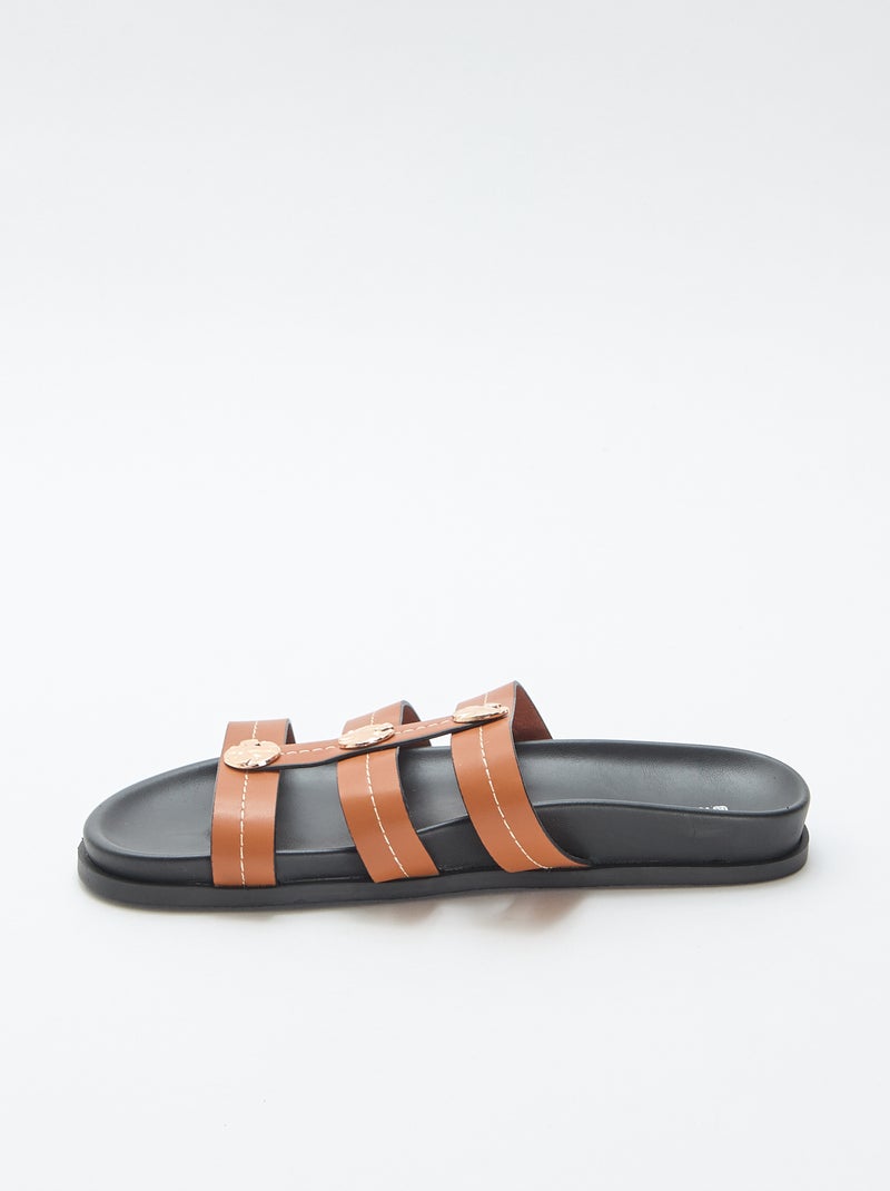 Mules con botones dorados de fantasía Marron - Kiabi