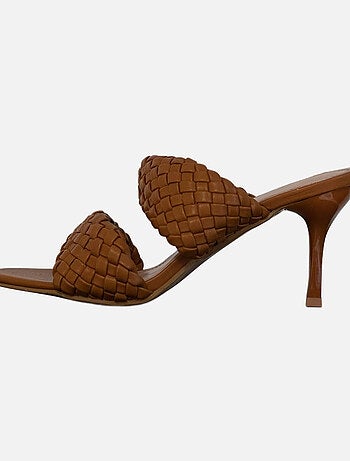 Mules con cuña Kebello