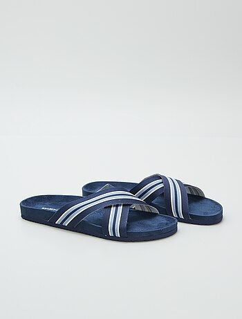 Mules con tiras cruzadas