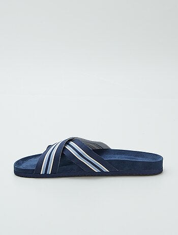 Mules con tiras cruzadas