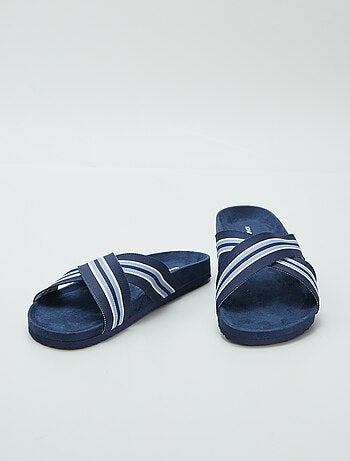 Mules con tiras cruzadas