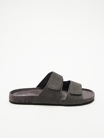 Mules de antelina con tiras de velcro