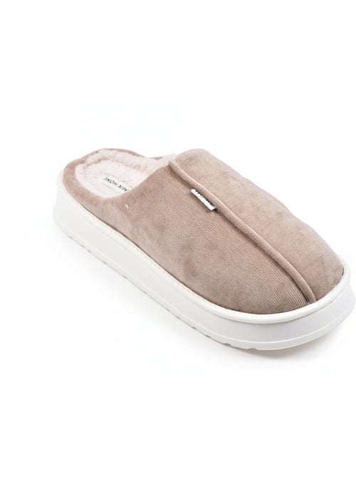 Mules hombre terciopelo acanalado MU10121 - Kiabi Mules hombre terciopelo acanalado MU10121 - Kiabi