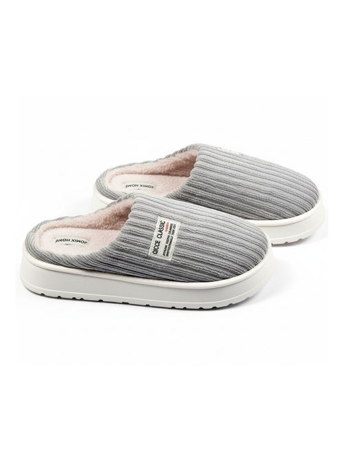 Mules hombre terciopelo acanalado MU10122 - Kiabi Mules hombre terciopelo acanalado MU10122 - Kiabi