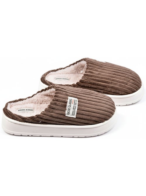 Mules hombre terciopelo acanalado MU10122 - Kiabi Mules hombre terciopelo acanalado MU10122 - Kiabi