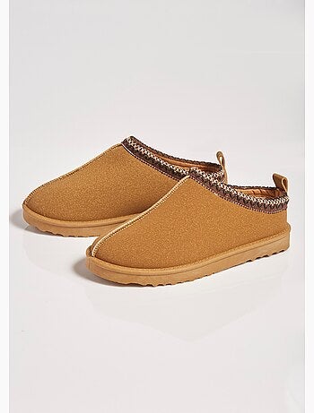 Mules planas de ante con detalles étnicos - AFIBEL