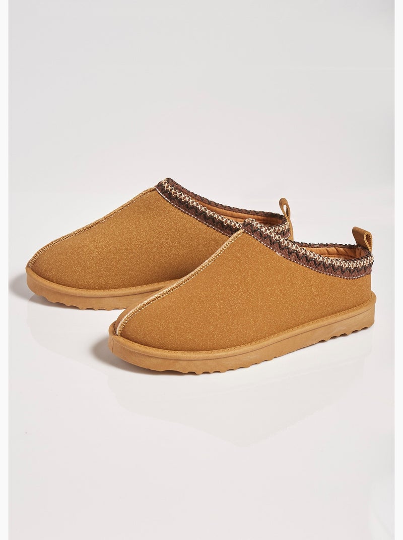 Mules planas de ante con detalles étnicos - AFIBEL Camel - Kiabi