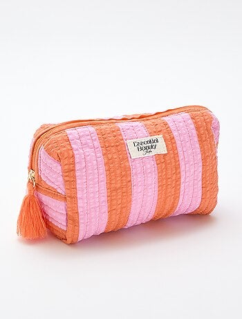 Neceser estampado y con cremallera