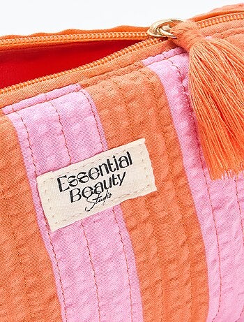 Neceser estampado y con cremallera