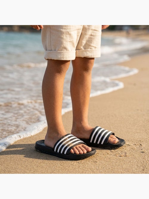 OZABI Pack 2 Pares Chanclas Niño EVA Antideslizante - Kiabi OZABI Pack 2 Pares Chanclas Niño EVA Antideslizante - Kiabi