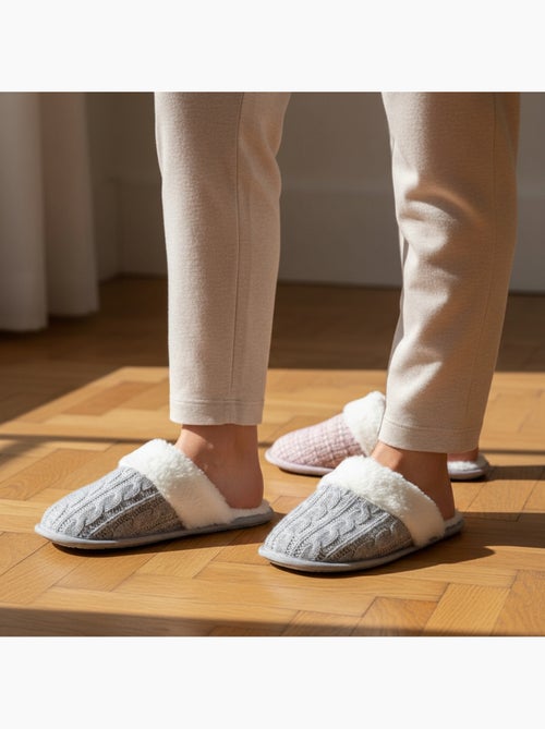 Pack 2 Pares Mulas Mujer Tricot Trenzado Borde Pelo Sintético OZABI - Kiabi Pack 2 Pares Mulas Mujer Tricot Trenzado Borde Pelo Sintético OZABI - Kiabi