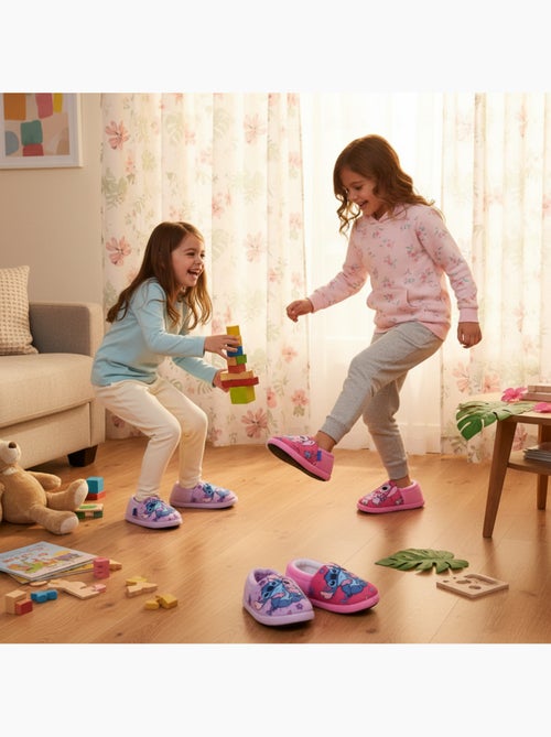 Pack 2 Pares Pantuflas Niña Disney Stitch Forradas Antideslizantes OZABI - Kiabi Pack 2 Pares Pantuflas Niña Disney Stitch Forradas Antideslizantes OZABI - Kiabi