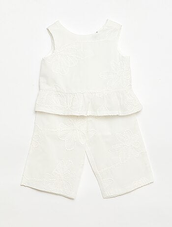 Pack blusa + pantalón con bordados - 2 piezas