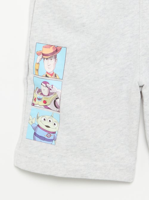 Pack camiseta + bermuda 'Cars' 'Disney' 'Pixar' - 2 piezas - Kiabi Pack camiseta + bermuda 'Cars' 'Disney' 'Pixar' - 2 piezas - Kiabi