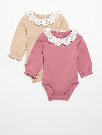 Pack de 2 bodies con cuello de bordado inglés