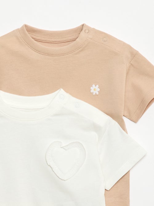 Pack de 2 camisetas con detalle en el pecho - Kiabi