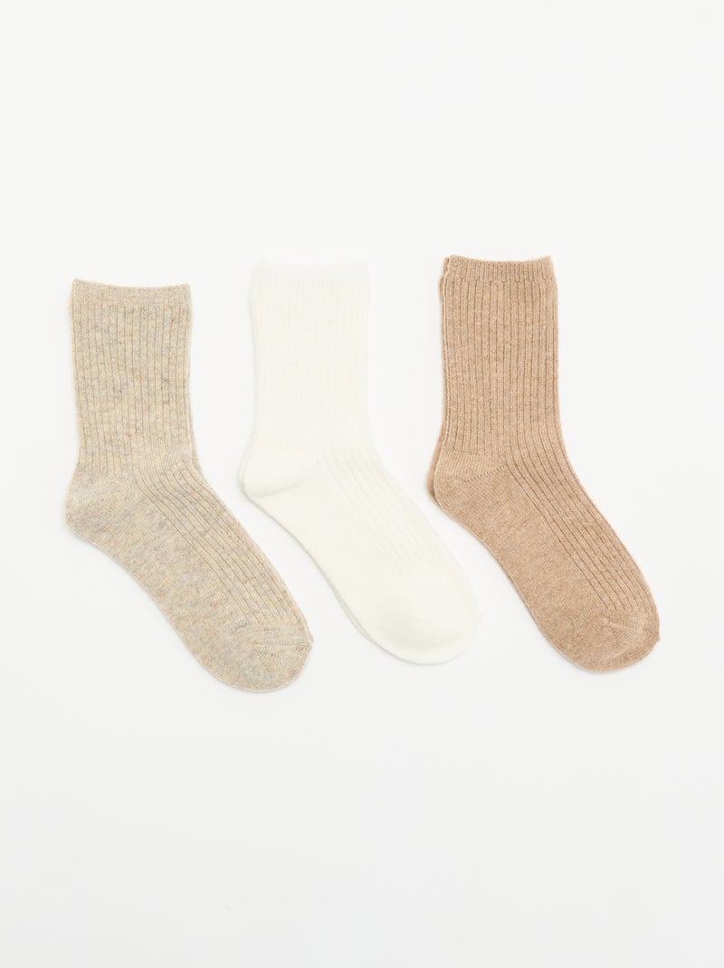 Pack de 3 pares de calcetines medios lisos Beige - Kiabi