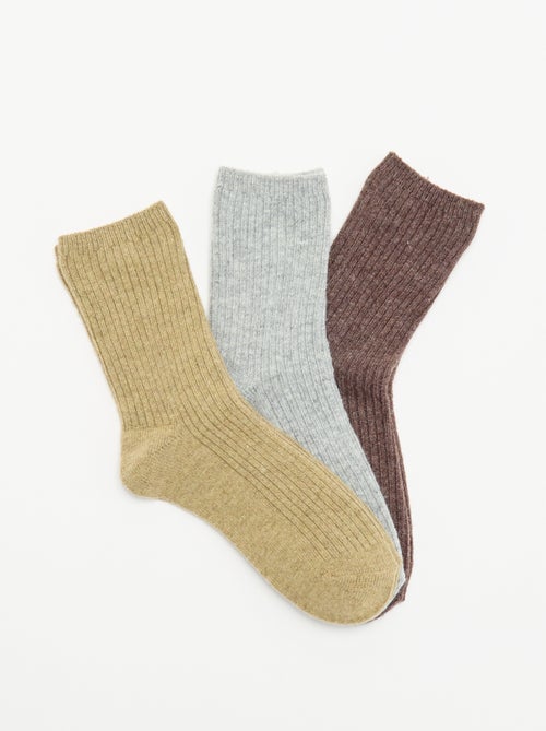 Pack de 3 pares de calcetines medios lisos - Kiabi Pack de 3 pares de calcetines medios lisos - Kiabi