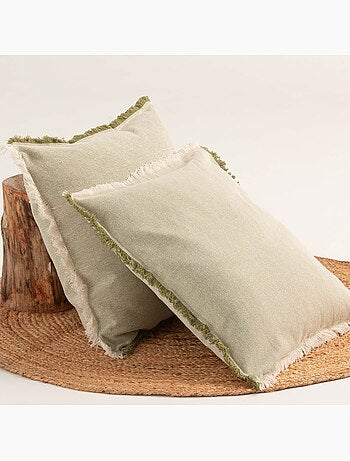 Pack dos fundas lisas de cojín de tejido en relieve, con flecos - Gamusi.