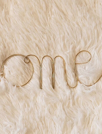 Palabra de alambre de latón "WELCOME HOME