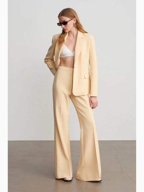 Pantalón acampanado de tiro alto con pinzas dilvin - Kiabi