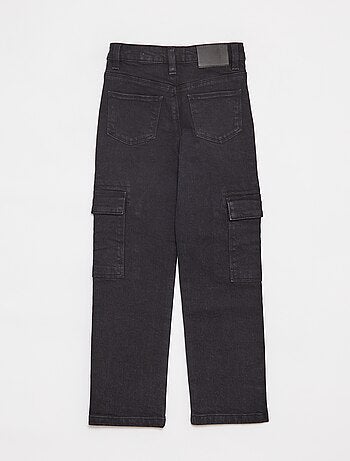 Pantalón ajustado con bolsillos con solapa - corte + cómodo