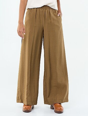 Pantalón ancho con 2 bolsillos