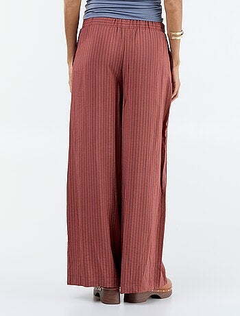 Pantalón ancho con 2 bolsillos