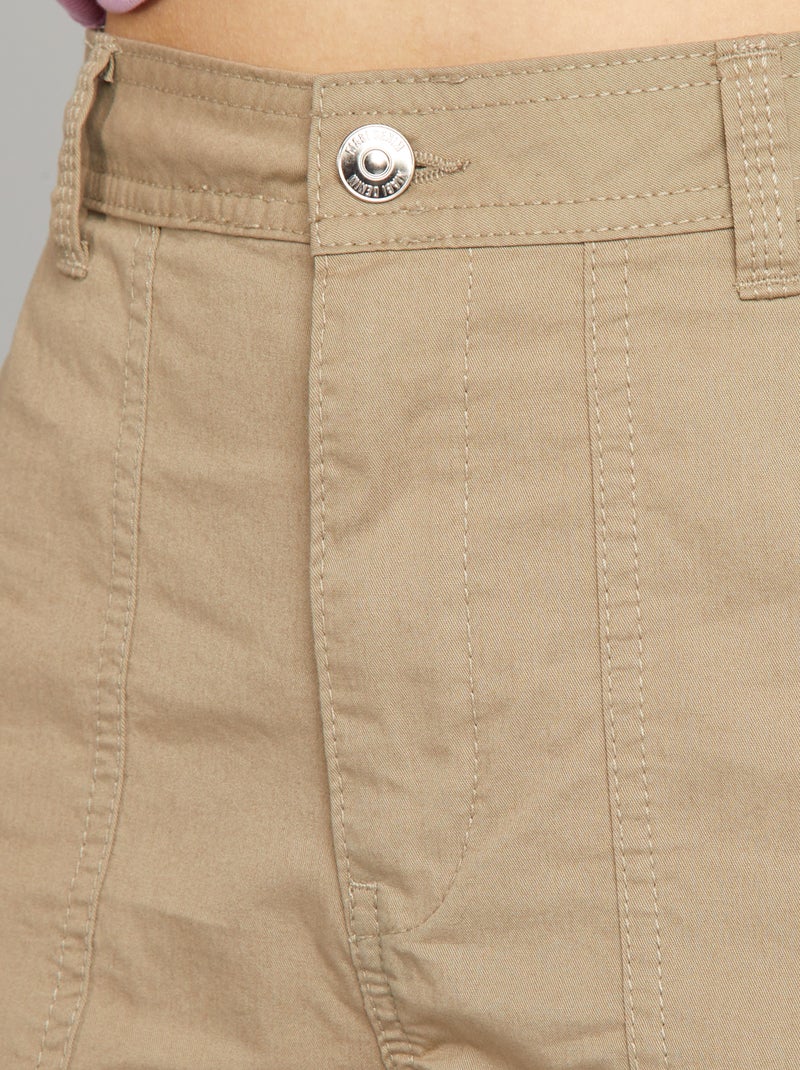 Pantalón ancho con bolsillos con solapa BEIGE - Kiabi