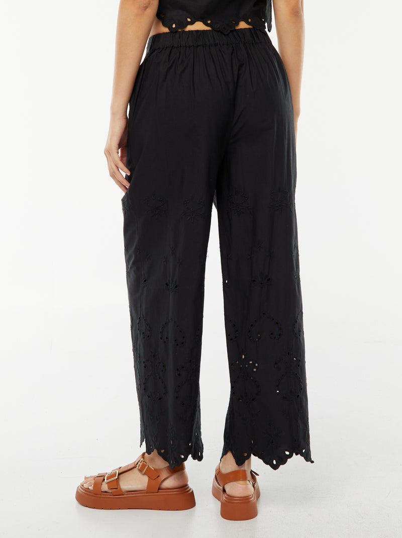 Pantalón ancho con bordado inglés negro - Kiabi
