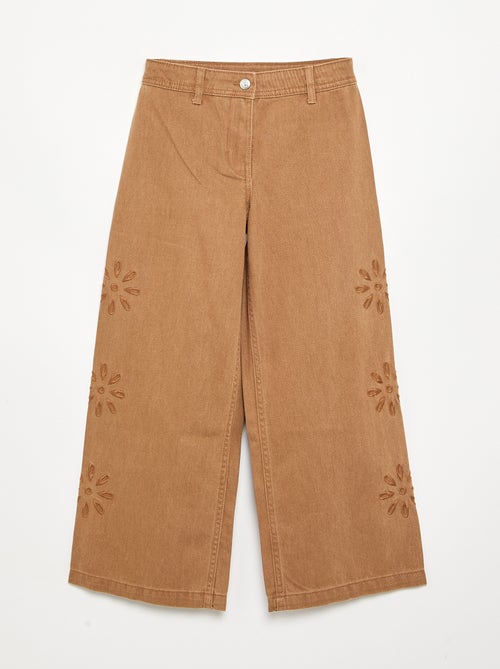 Pantalón ancho con bordados de 'flores' - Kiabi