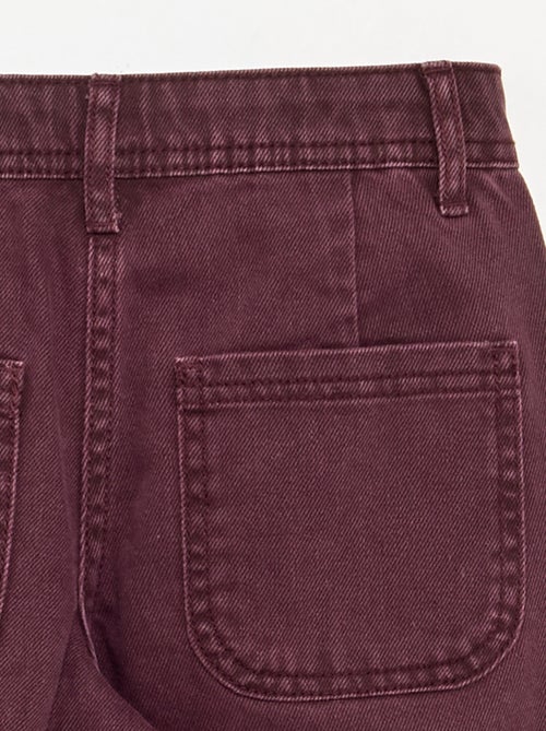Pantalón ancho con bordados de 'flores' - Kiabi