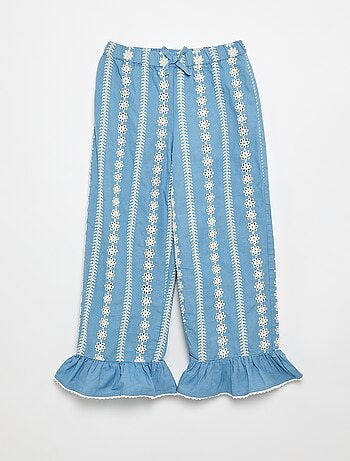 Pantalón ancho con bordados ingleses