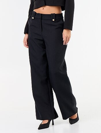 Pantalón ancho con botones dorados