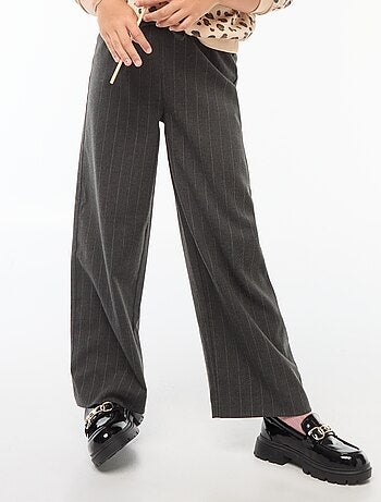 Pantalón ancho con cintura elástica y 2 bolsillos
